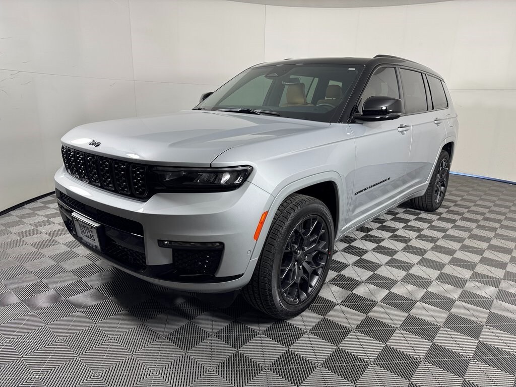 New 2025 Jeep Grand Cherokee L SUMMIT 4X4 Sport Utility