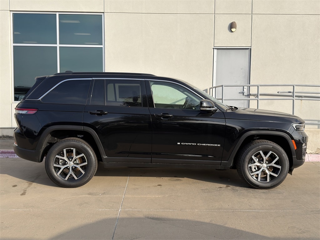 New 2025 Jeep Grand Cherokee LIMITED 4X2 Sport Utility