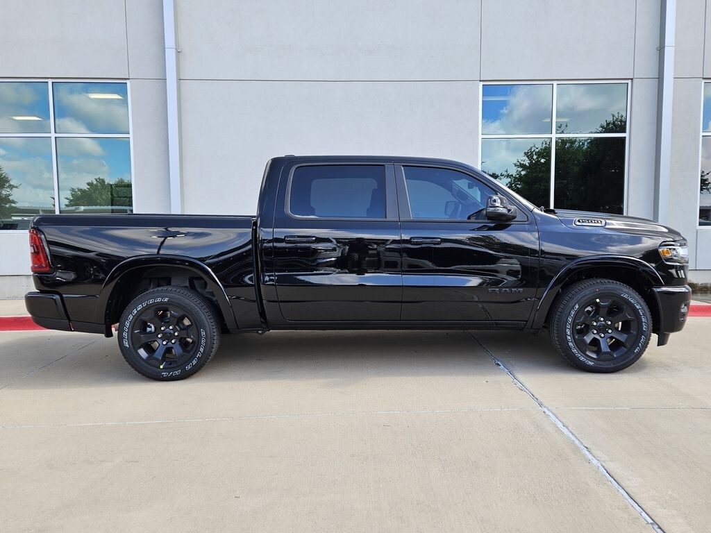 New 2026 Ram 1500 LONE STAR CREW CAB 4X2 5'7 BOX Pickup