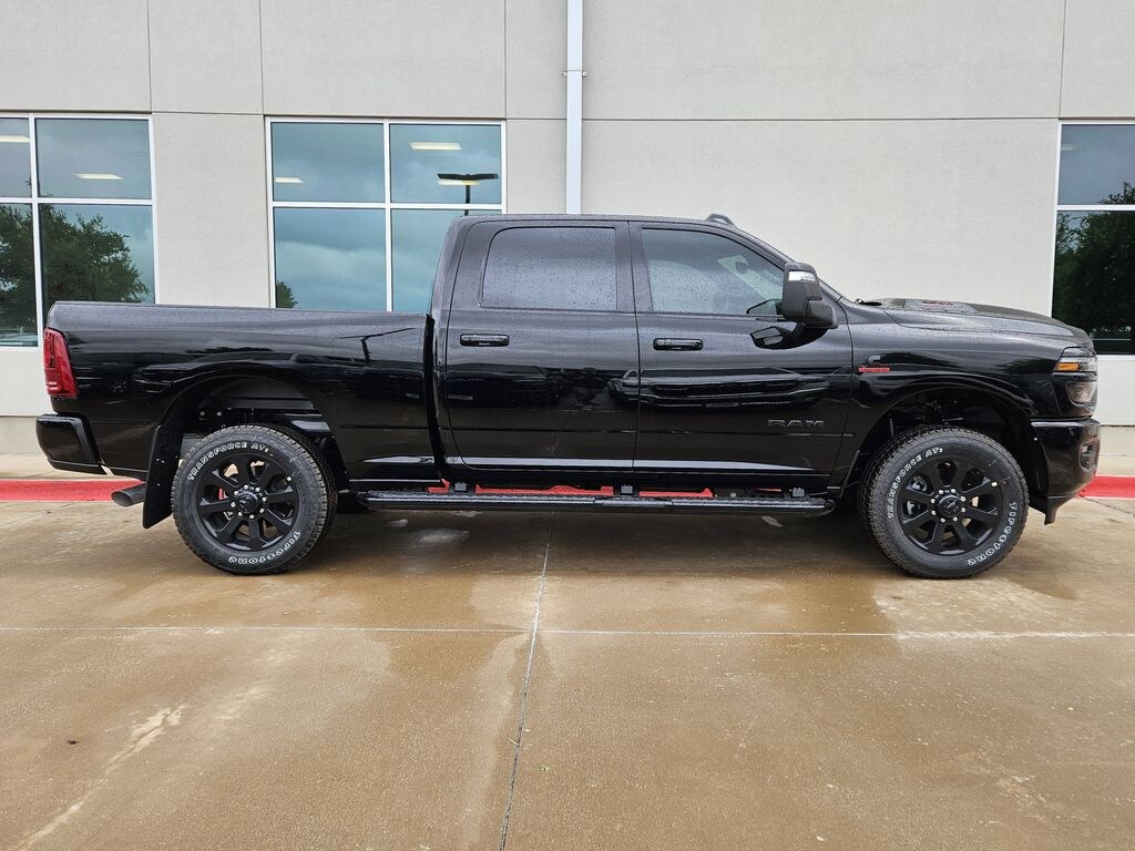 New 2026 Ram 2500 LARAMIE CREW CAB 4X4 6'4 BOX Pickup