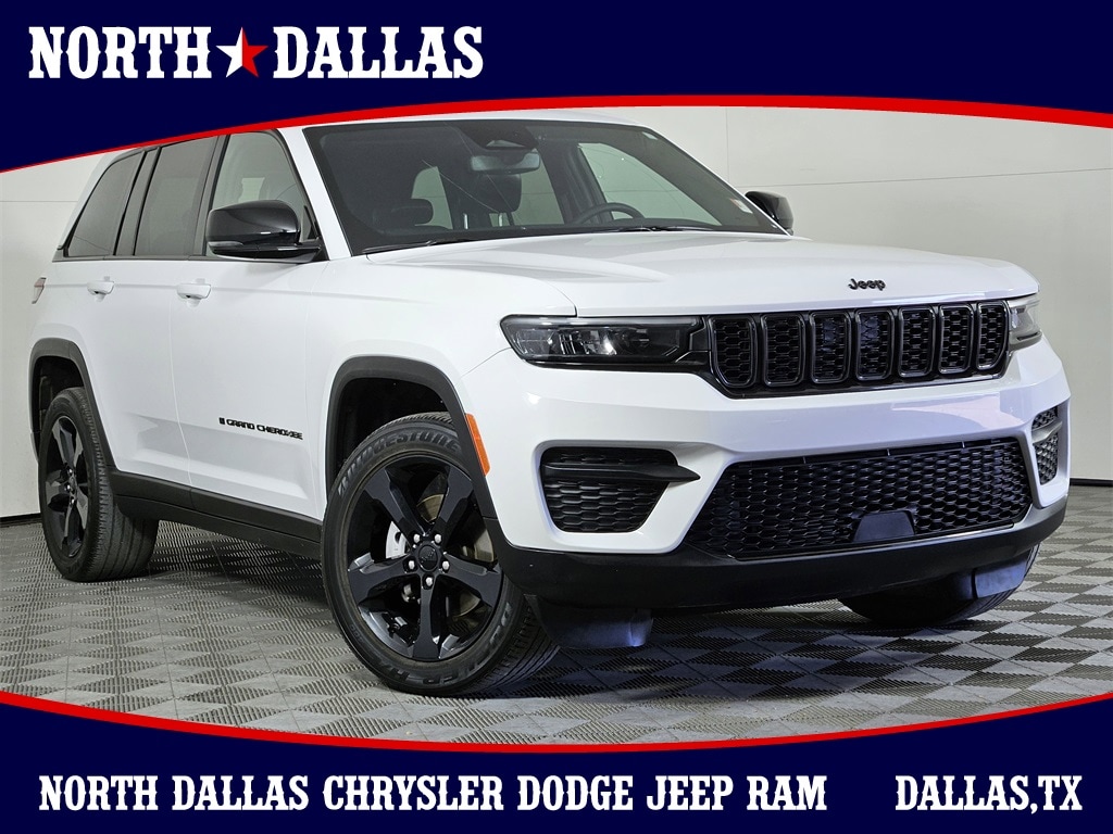 Used 2023 Jeep Grand Cherokee Laredo SUV