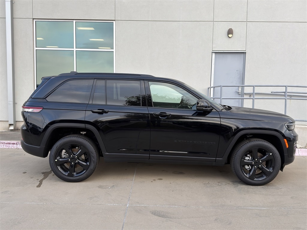 New 2025 Jeep Grand Cherokee LIMITED 4X2 Sport Utility