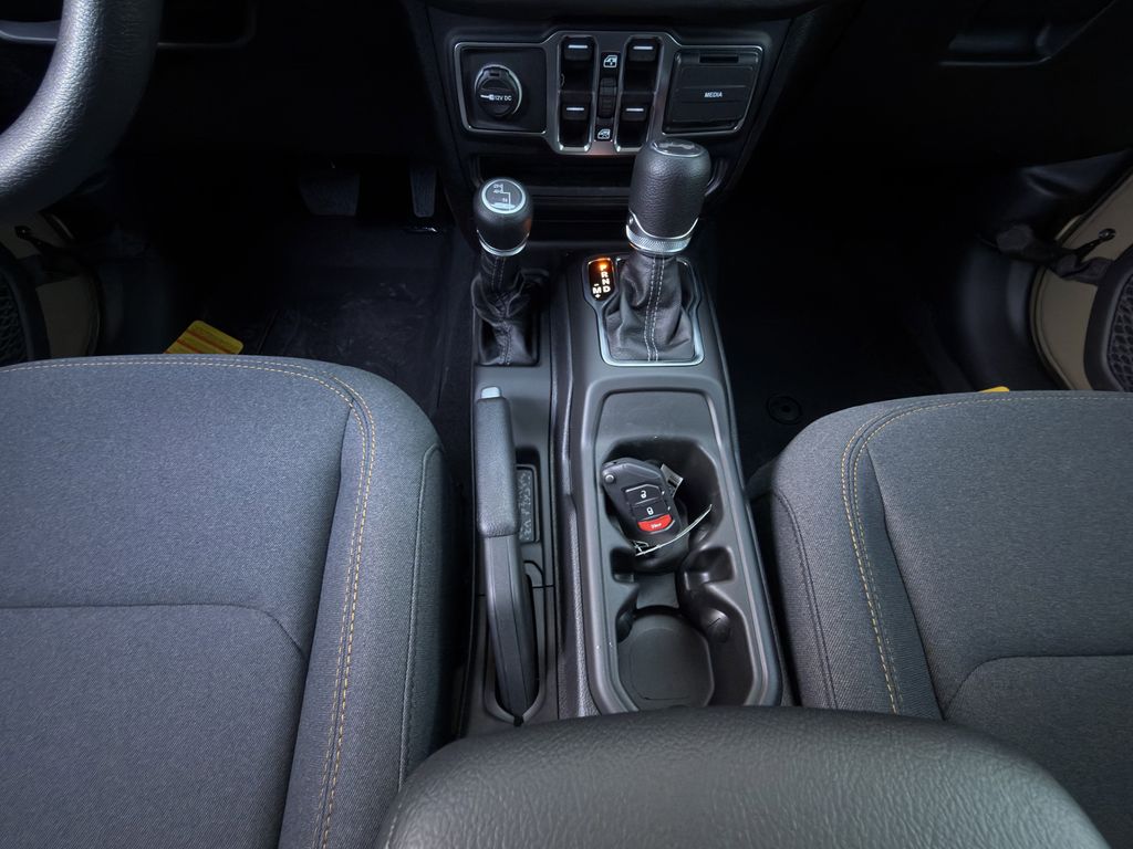 2026 Jeep Wrangler 4-Door Sport - Photo 16