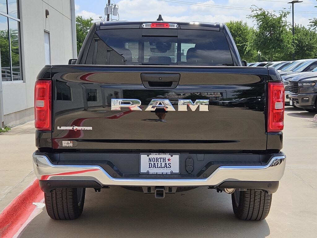 New 2026 Ram 1500 LONE STAR CREW CAB 4X2 5'7 BOX Pickup