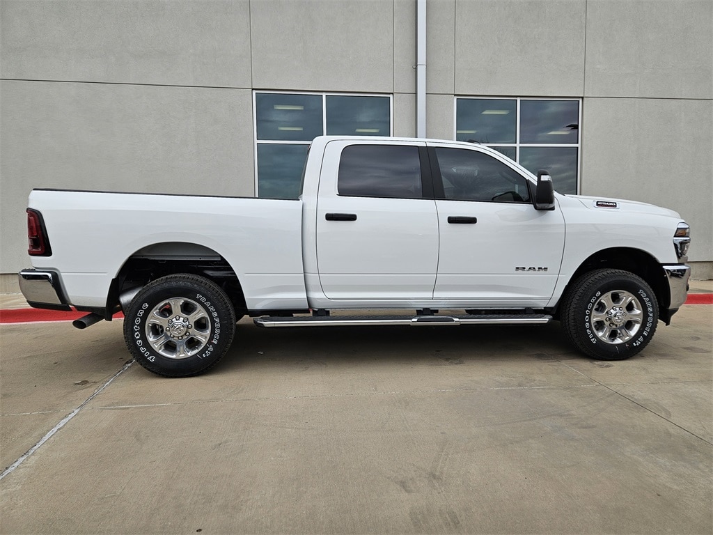 New 2026 Ram 2500 LONE STAR CREW CAB 4X4 6'4 BOX Pickup