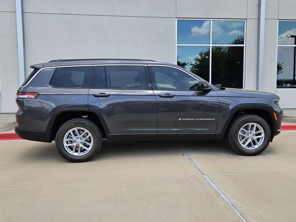 New 2026 Jeep Grand Cherokee L LAREDO X 4X2 Sport Utility