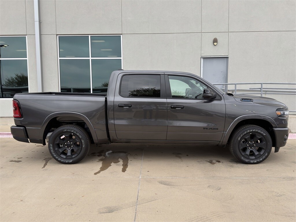 New 2025 Ram 1500 LONE STAR CREW CAB 4X4 5'7 BOX Pickup