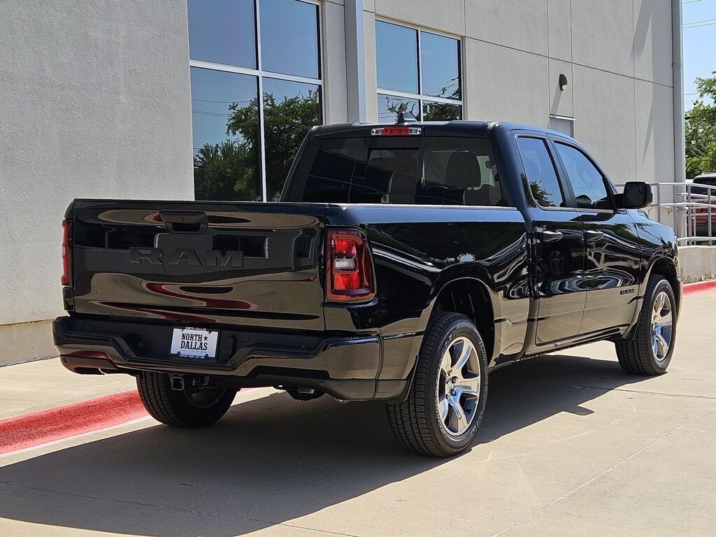 New 2026 Ram 1500 EXPRESS QUAD CAB 4X2 6'4 BOX Pickup
