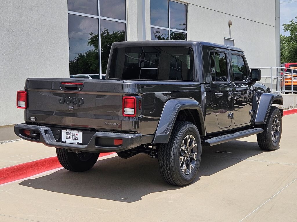 New 2026 Jeep Gladiator SAHARA 4X4 Pickup