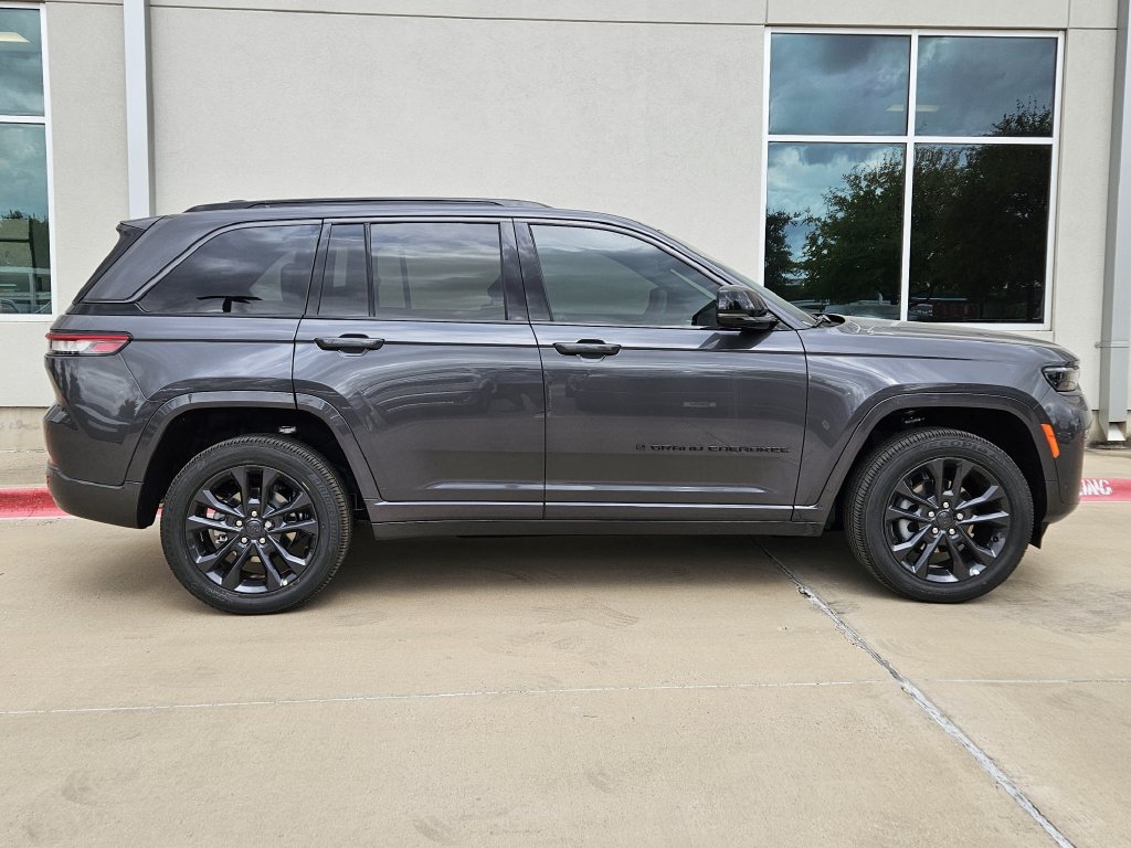 New 2026 Jeep Grand Cherokee LIMITED 4X4 Sport Utility