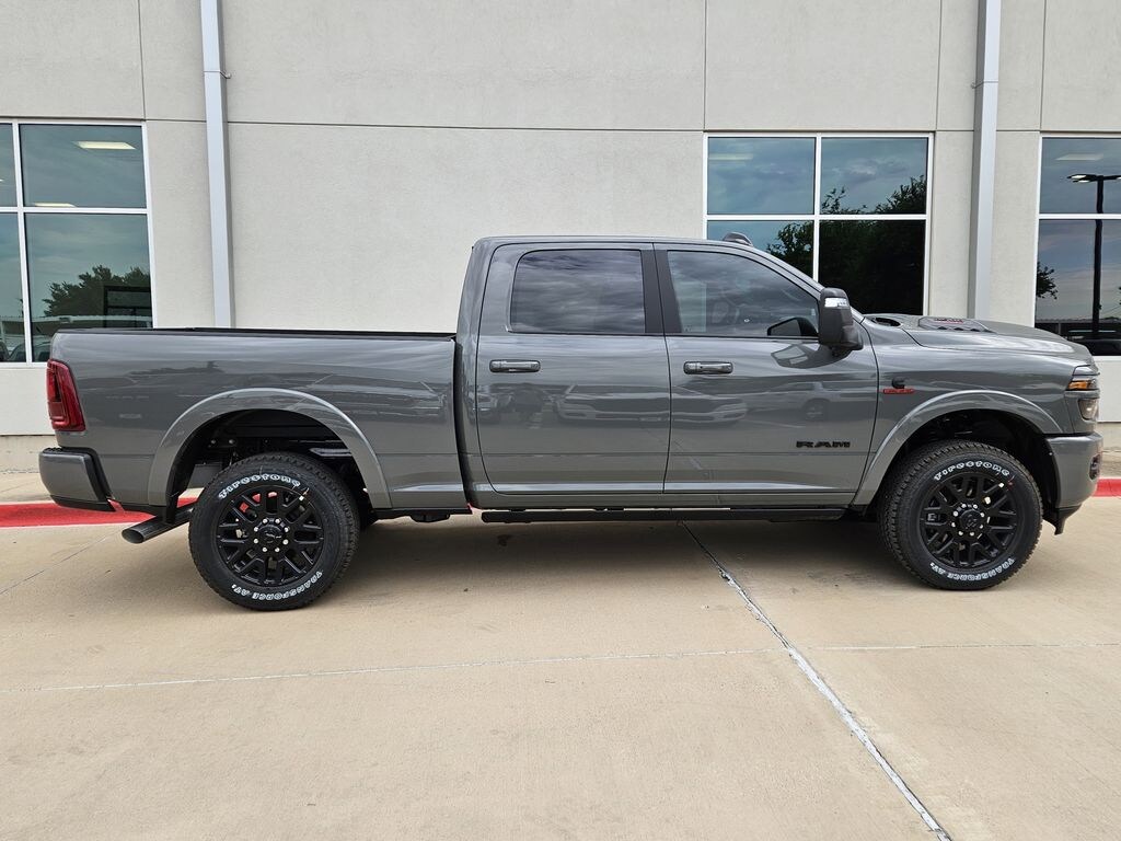 New 2026 Ram 2500 LIMITED CREW CAB 4X4 6'4 BOX Pickup
