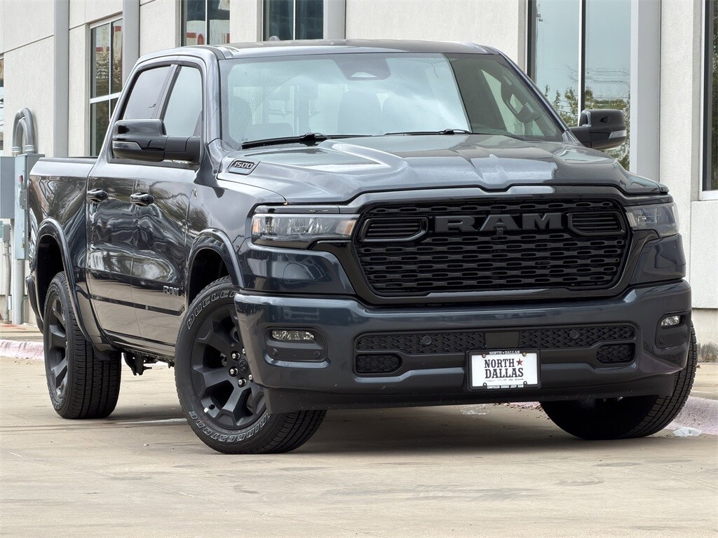 New 2025 Ram 1500 LONE STAR CREW CAB 4X2 5'7 BOX Pickup