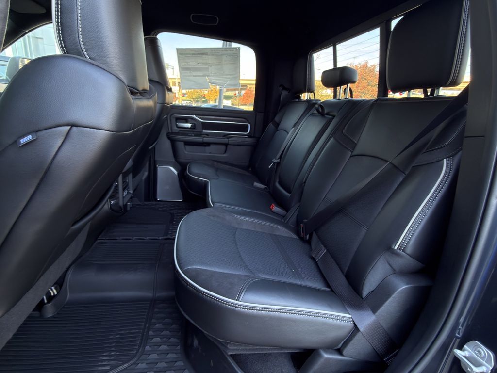 2026 RAM 3500 Laramie - Photo 21