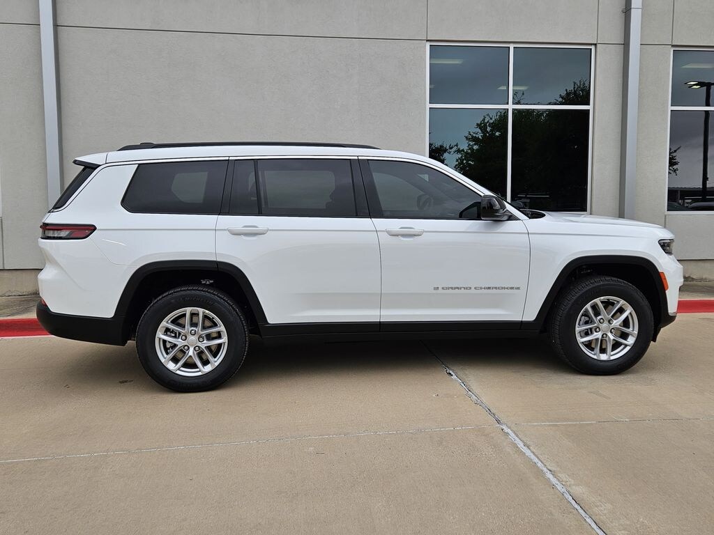 New 2026 Jeep Grand Cherokee L LAREDO X 4X4 Sport Utility