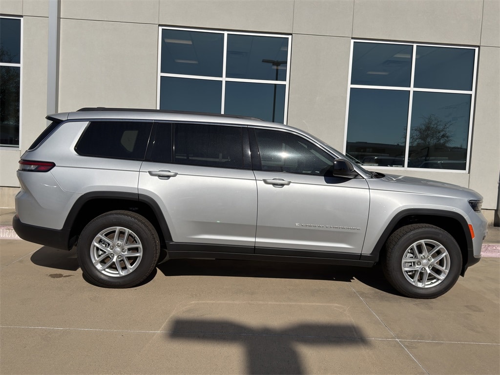 New 2025 Jeep Grand Cherokee L LAREDO X 4X2 Sport Utility