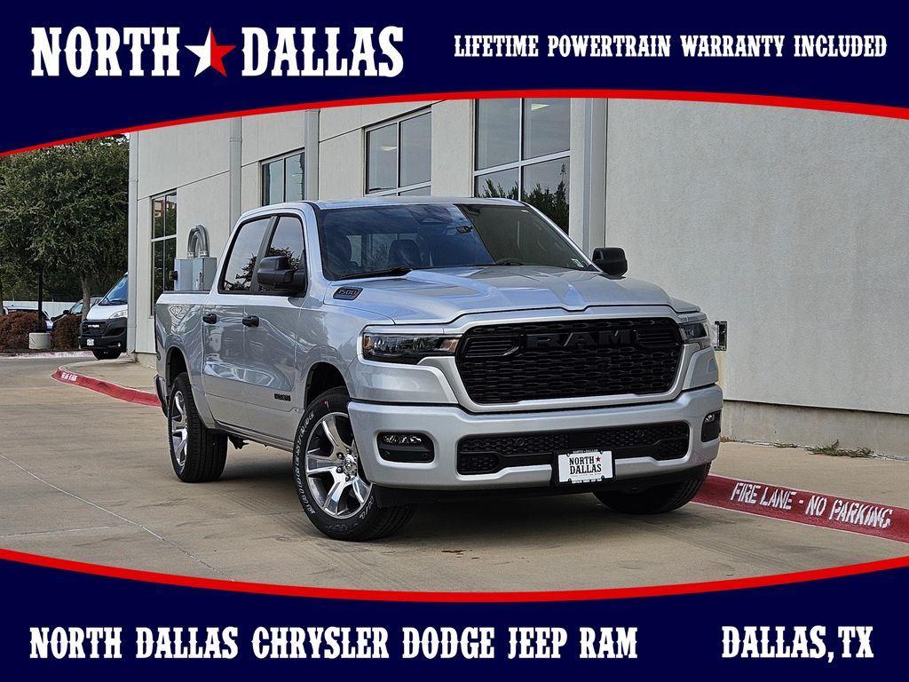 New 2026 Ram 1500 EXPRESS CREW CAB 4X2 5'7 BOX