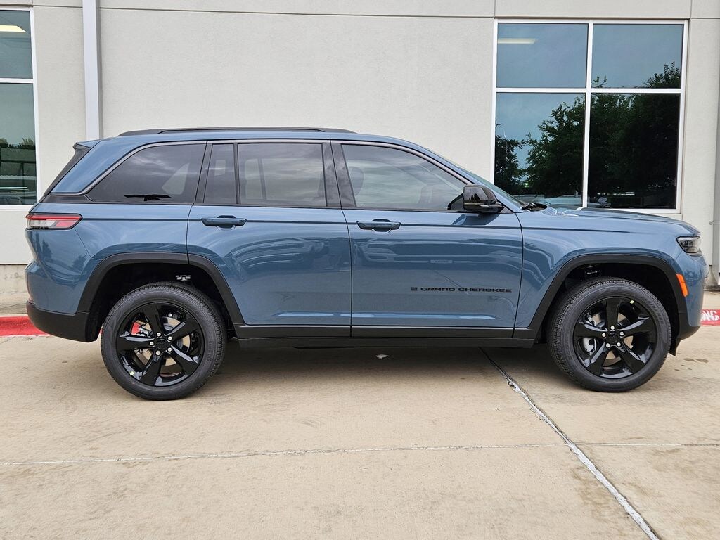 New 2026 Jeep Grand Cherokee LIMITED 4X2 Sport Utility