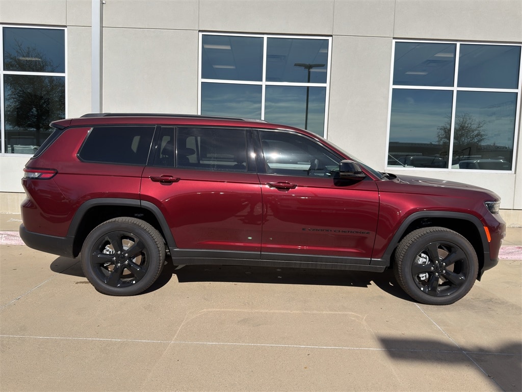 New 2025 Jeep Grand Cherokee L LIMITED 4X2 Sport Utility