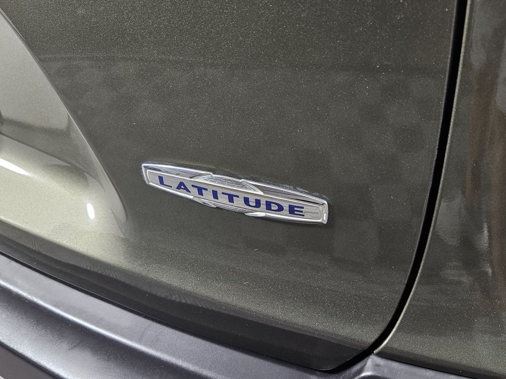 Used 2021 Jeep Cherokee Latitude SUV