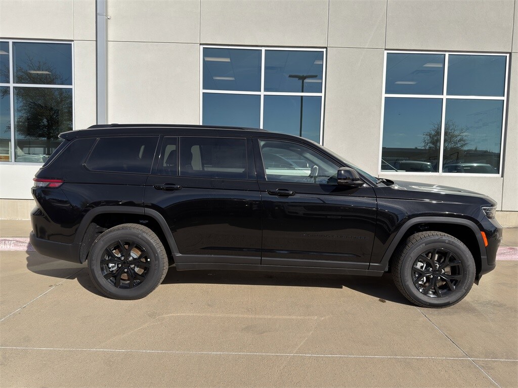 New 2025 Jeep Grand Cherokee L ALTITUDE X 4X4 Sport Utility