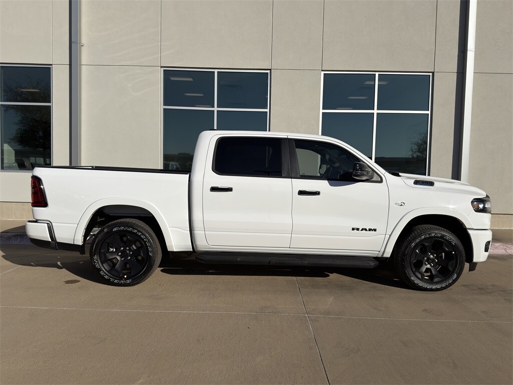 New 2026 Ram 1500 LONE STAR CREW CAB 4X4 5'7 BOX Pickup