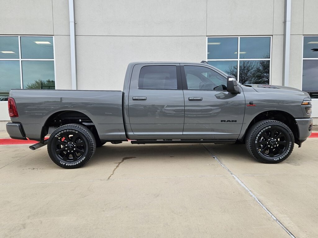 New 2026 Ram 2500 LARAMIE CREW CAB 4X4 6'4 BOX Pickup