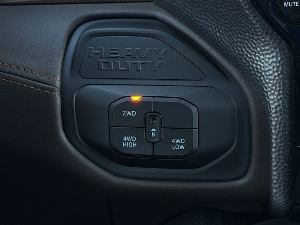 2026 RAM 3500 Limited/Longhorn - Photo 18