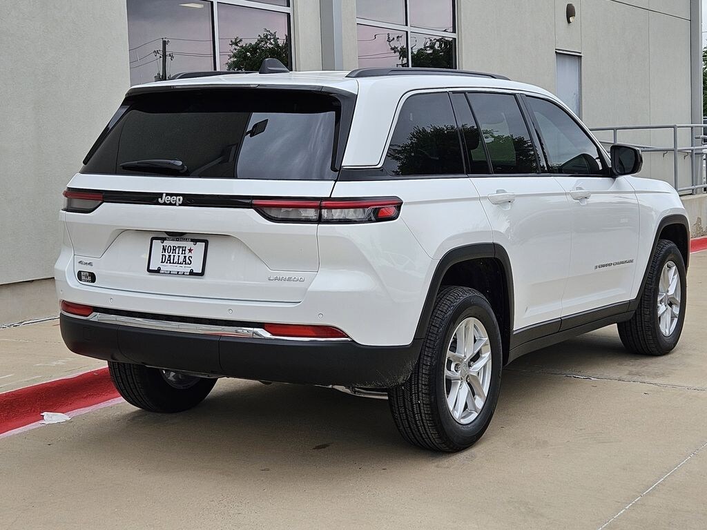 New 2026 Jeep Grand Cherokee LAREDO 4X4 Sport Utility