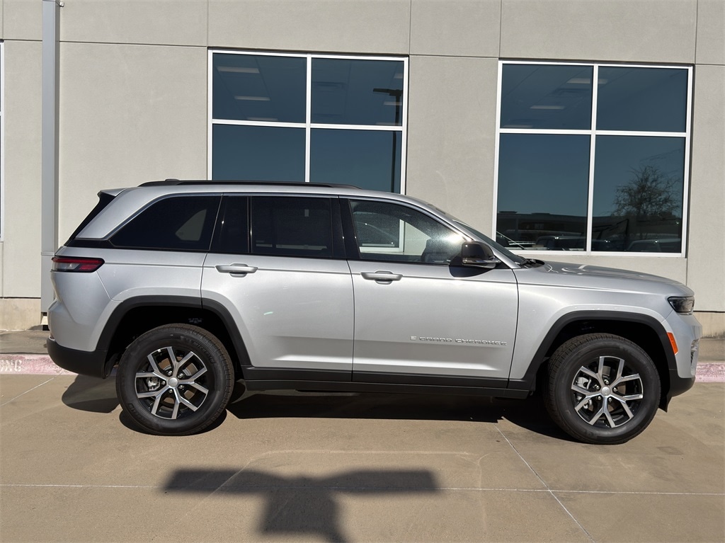 New 2025 Jeep Grand Cherokee LIMITED 4X2 Sport Utility