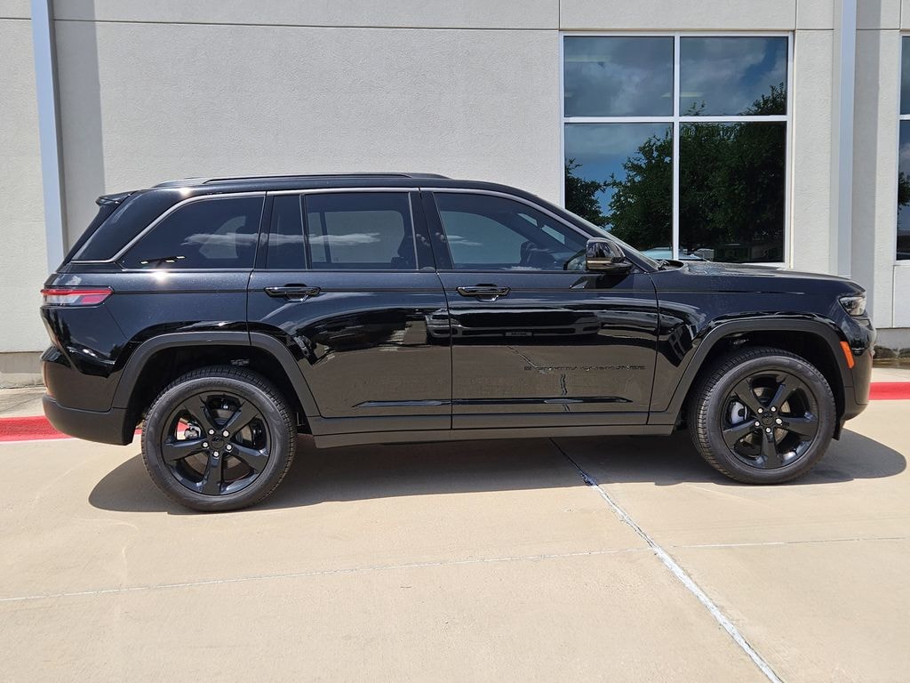 New 2026 Jeep Grand Cherokee LIMITED 4X2 Sport Utility