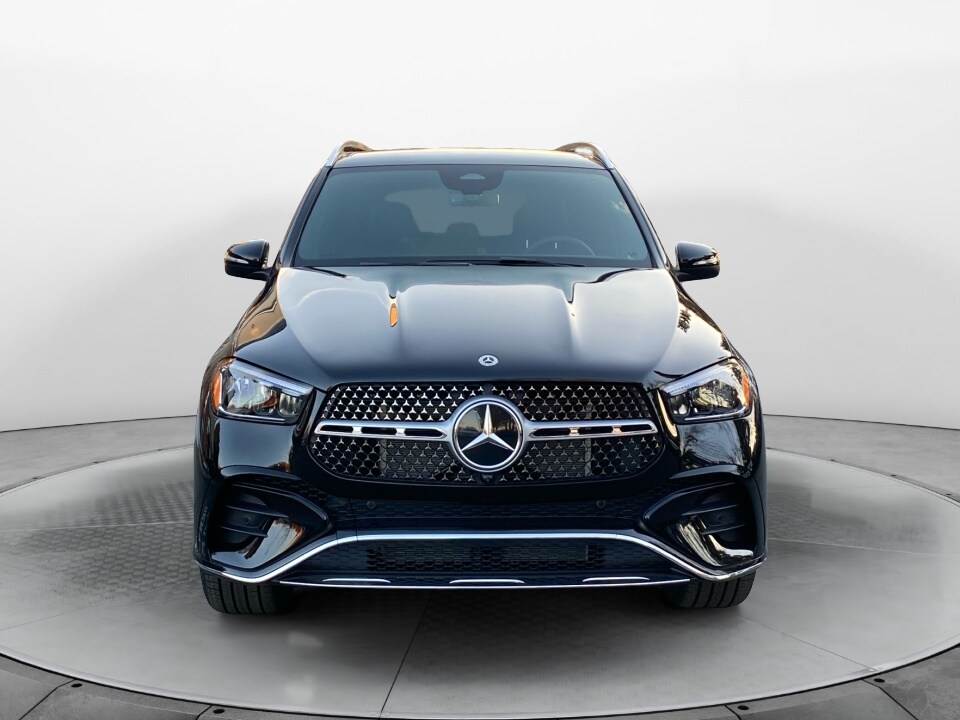 2026 Mercedes Benz GLE 580 4MATIC photo 2