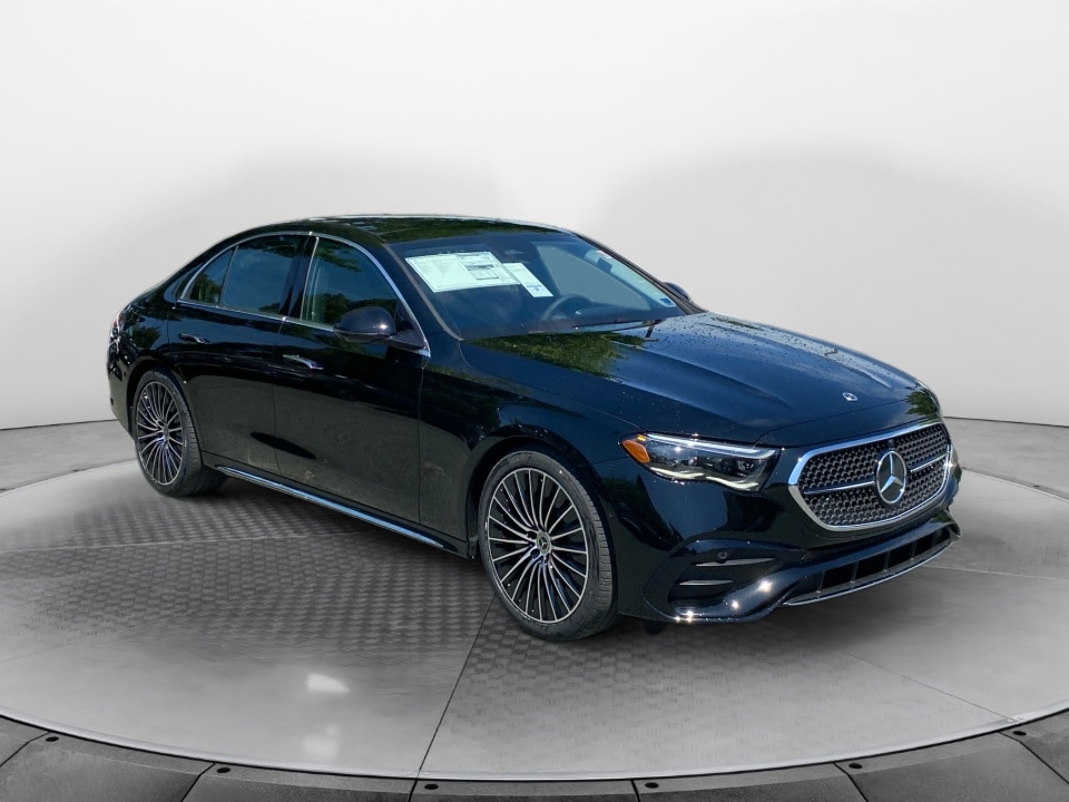 2026 Mercedes-Benz E-Class E450 4MATIC's photo