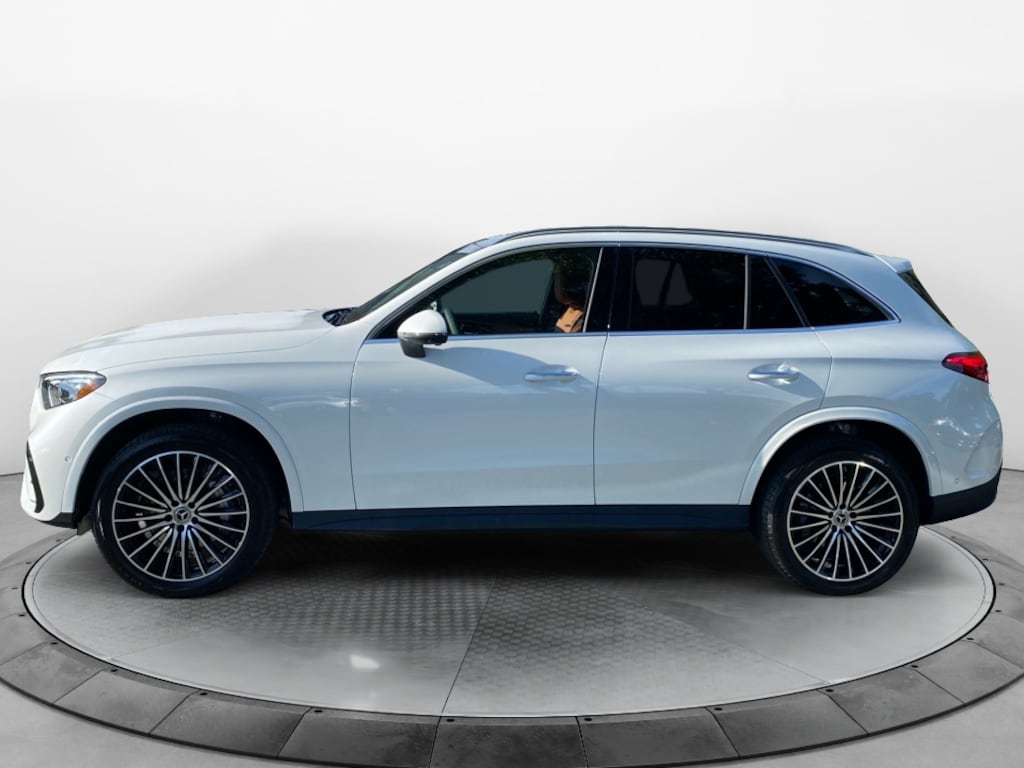 New 2027 Mercedes-Benz GLC 300 4MATIC SUV