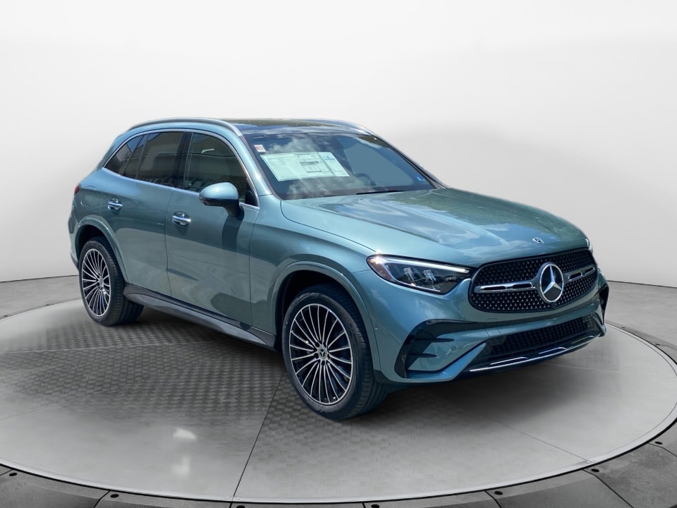 2026 Mercedes-Benz GLC's photo