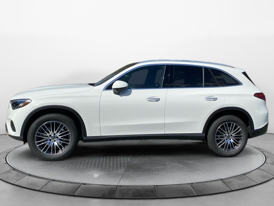2026 Mercedes Benz GLC 300 4MATIC photo 4