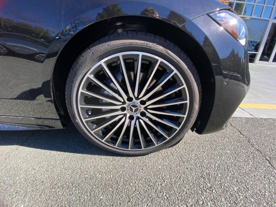 2026 Mercedes-Benz C-Class Sedan C 300 - Photo 25