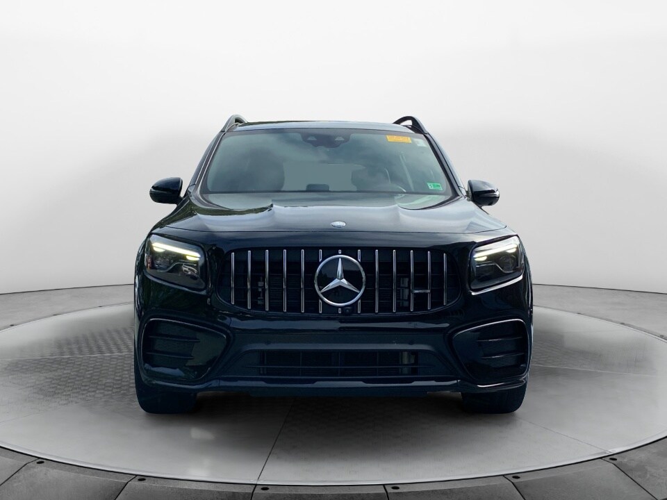 2024 Mercedes Benz GLB AMG 35 4MATIC photo 2