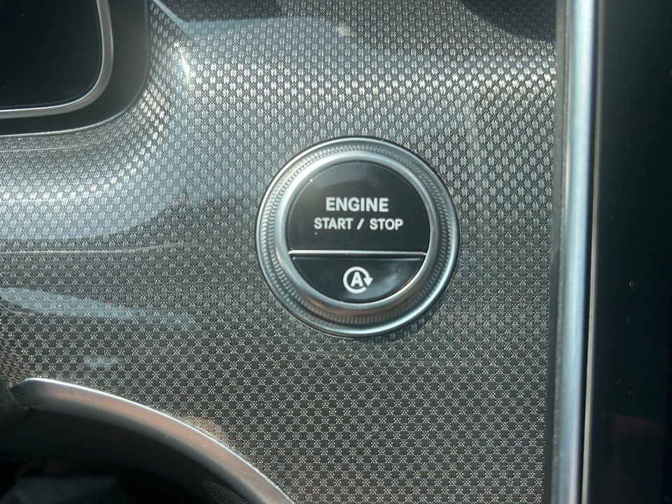 2025 Mercedes-Benz C-Class Sedan C 300 - Photo 20