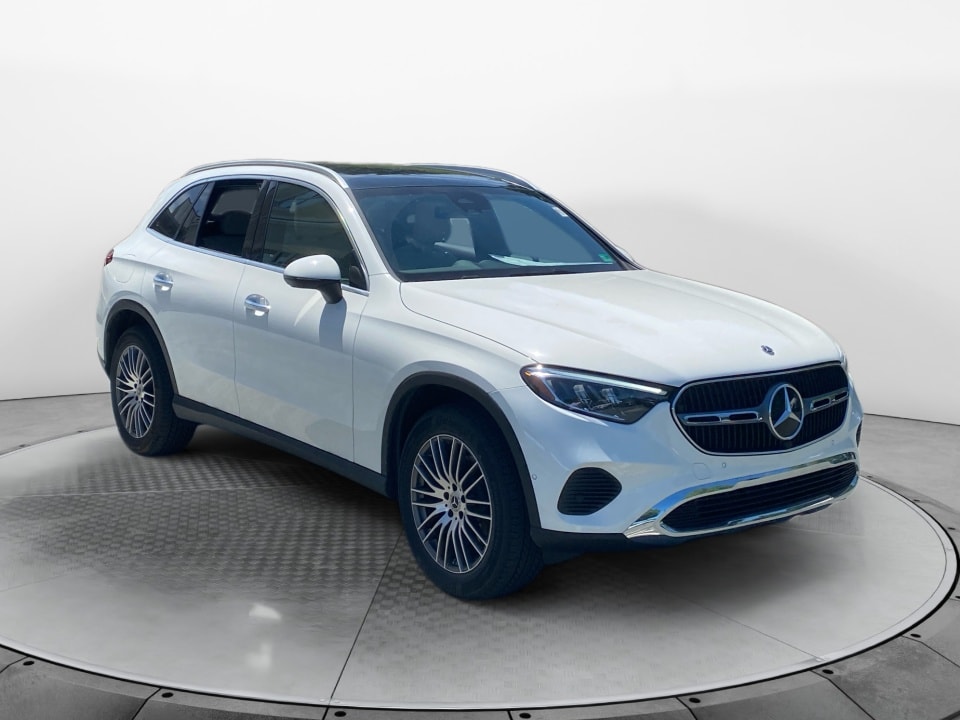 2026 Mercedes-Benz GLC GLC 300 4MATIC's photo