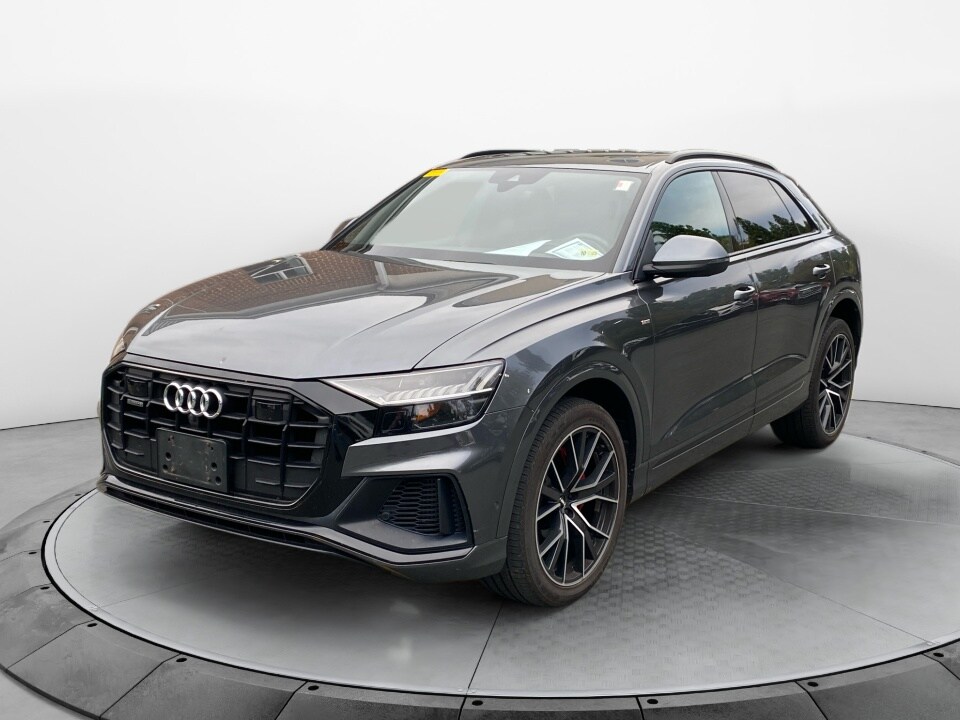 2020 Audi Q8 55 Premium photo 3