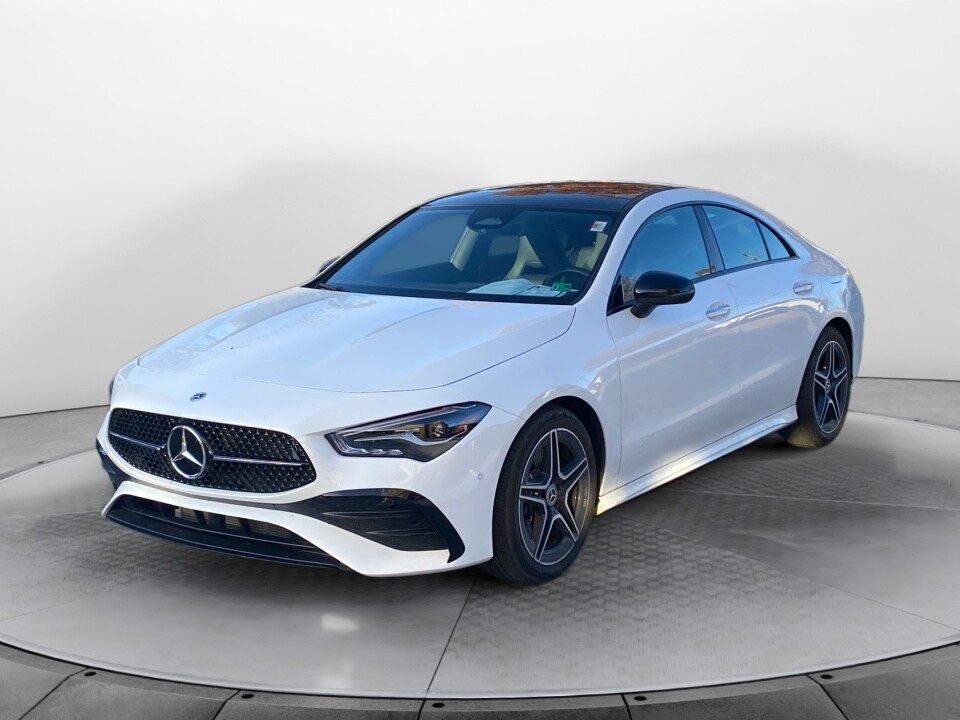 2025 Mercedes Benz CLA 250 4MATIC photo 3
