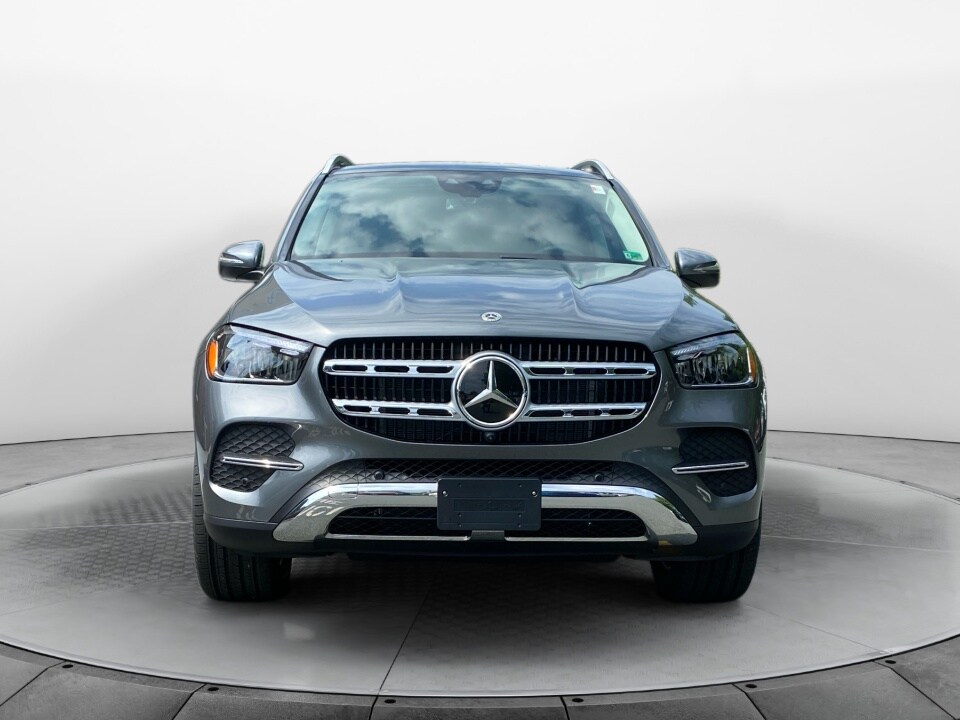 2025 Mercedes Benz GLE 350 4MATIC photo 2