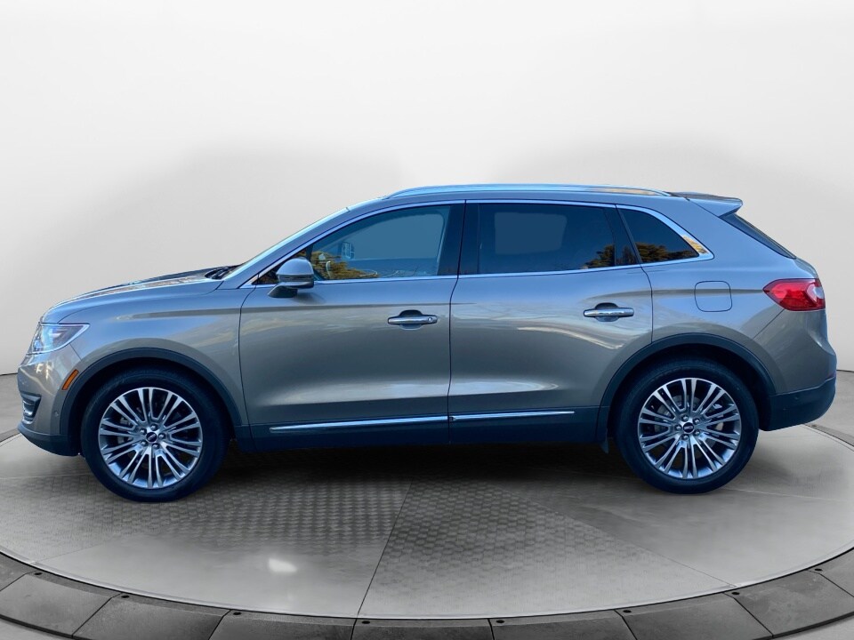 2016 Lincoln MKX Reserve photo 4