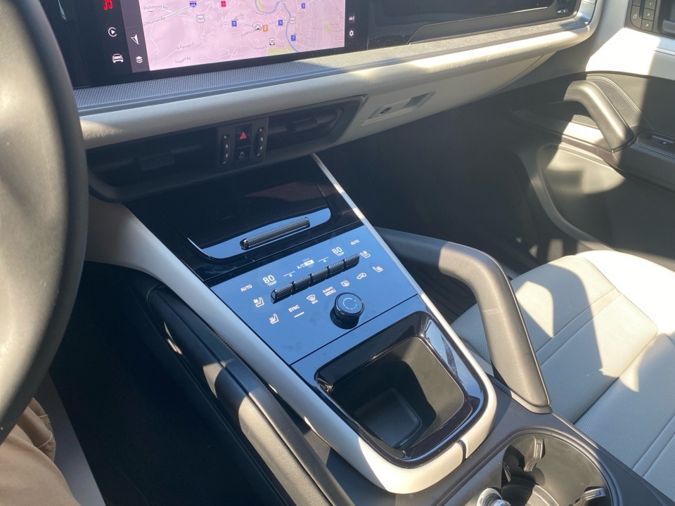 2025 Porsche Cayenne Coup Base - Photo 18