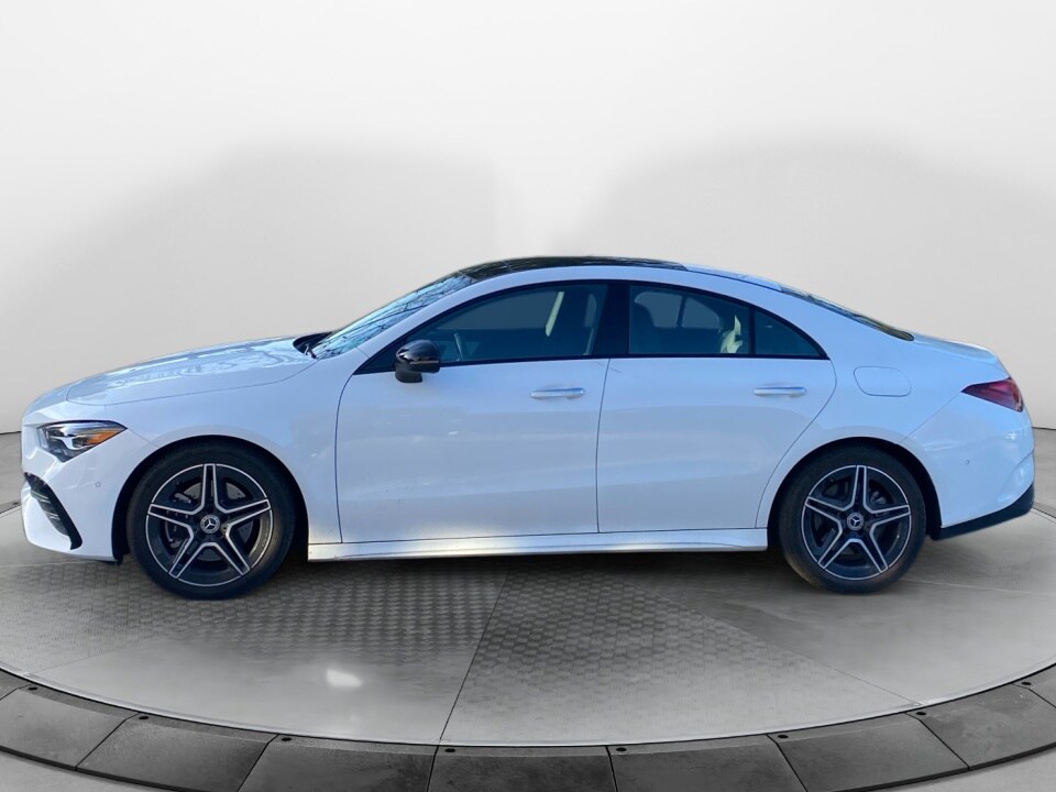 2025 Mercedes Benz CLA 250 4MATIC photo 4