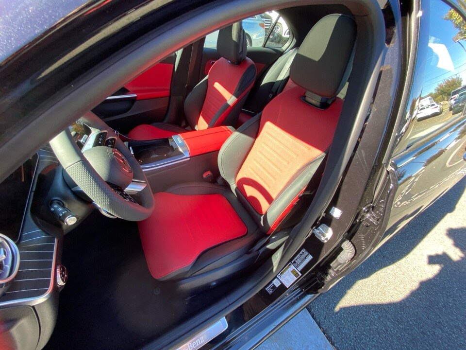 2026 Mercedes-Benz C-Class Sedan C 300 - Photo 30