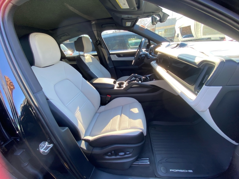 2025 Porsche Cayenne Coup Base - Photo 28