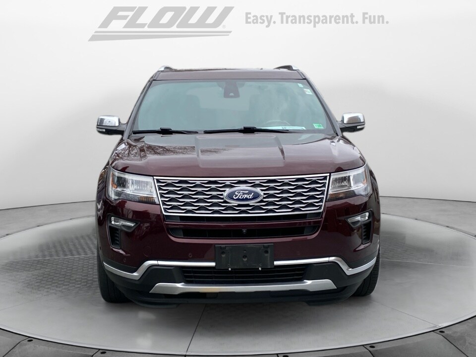 2018 Ford Explorer Platinum photo 2
