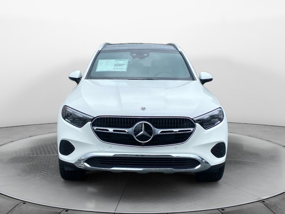 2026 Mercedes Benz GLC 300 4MATIC photo 2