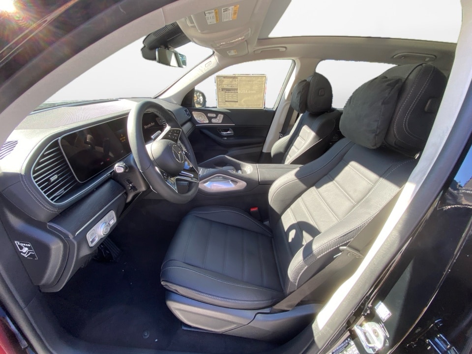 2026 Mercedes-Benz GLS Base - Photo 9